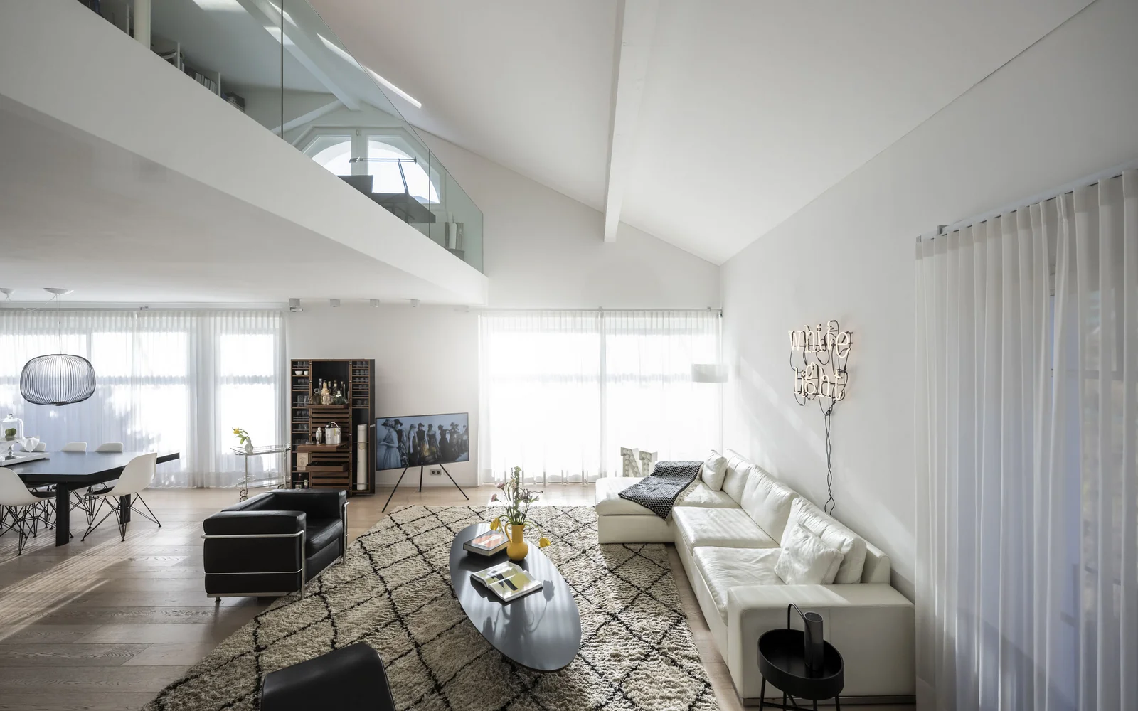 Apartment V Apartment V